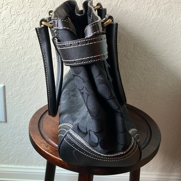 Coach: Black Hampton Signature Satchel Tote Bag- Leather Trim- Gold tone(10509) - Picture 7 of 16